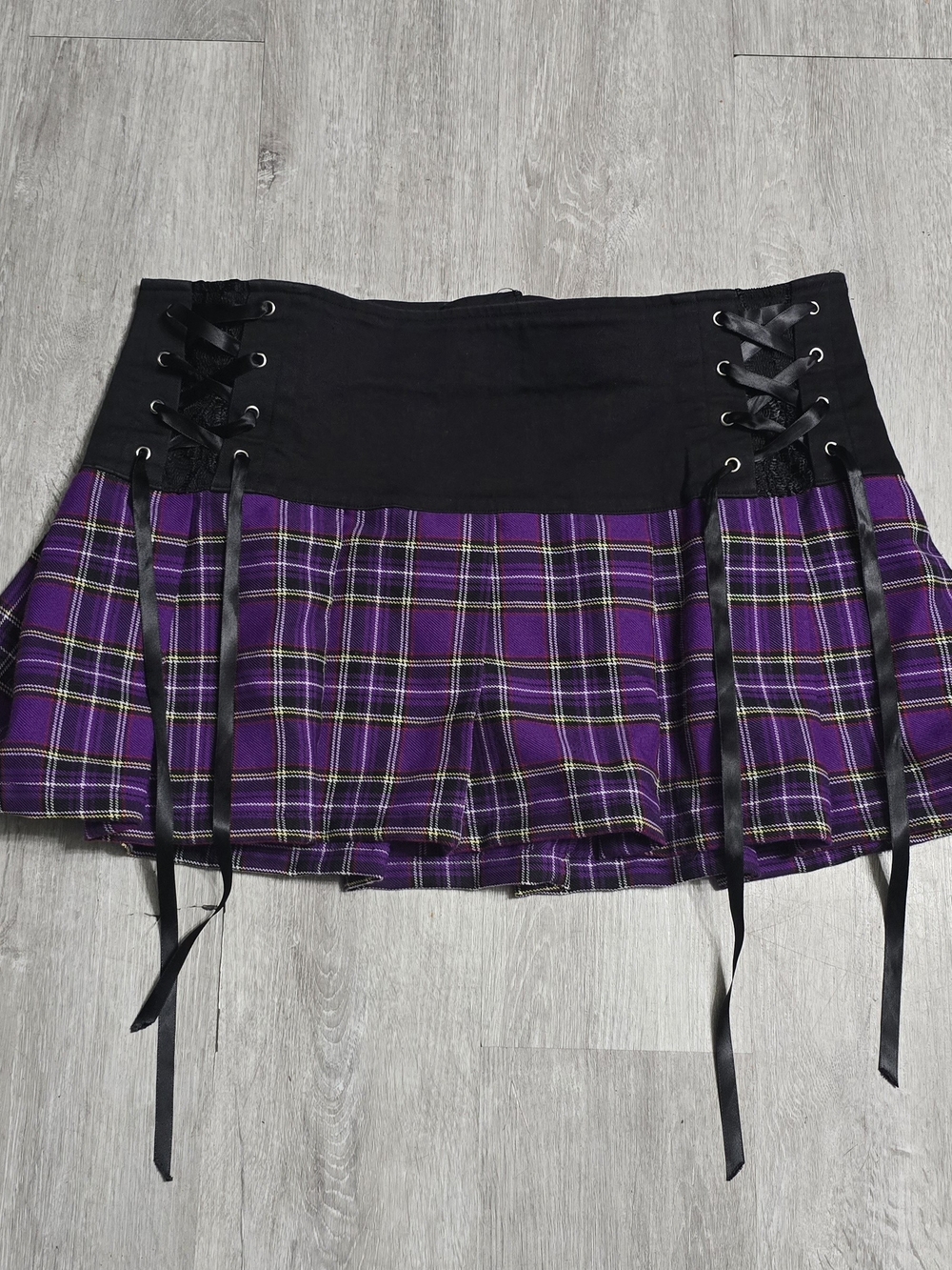 Vintage Y2K Tripp NYC Purple Plaid Pleated Mini Skirt Corset Goth Punk Emo
